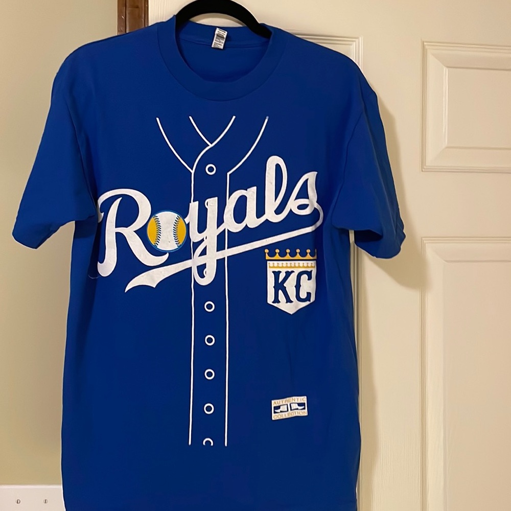 KC Royals t shirt. Youth medium.